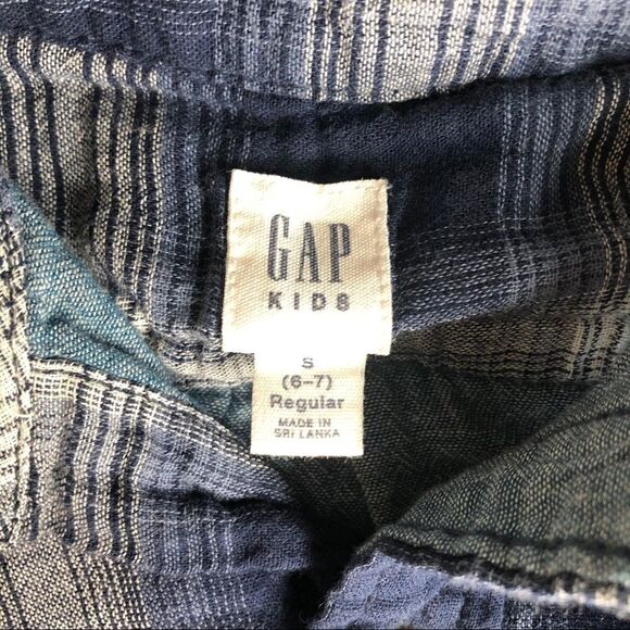NWOT Gap Kids Blue Plaid Long sleeve button down shirt - Picture 3 of 4
